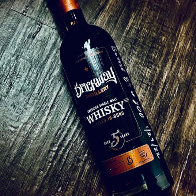 BRICKWAY AMERICAN SINGLE MALT BOTTLE IN BOND  - podcast episode cover