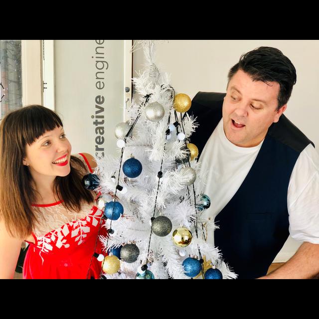 Christmas Podding - Can you bring a Random Date to Christmas lunch? - podcast episode cover