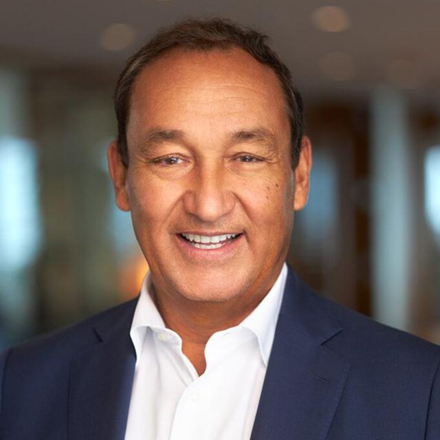 257 - Guest Co-Host Oscar Munoz, Fmr Chairman & CEO, United Airlines - podcast episode cover