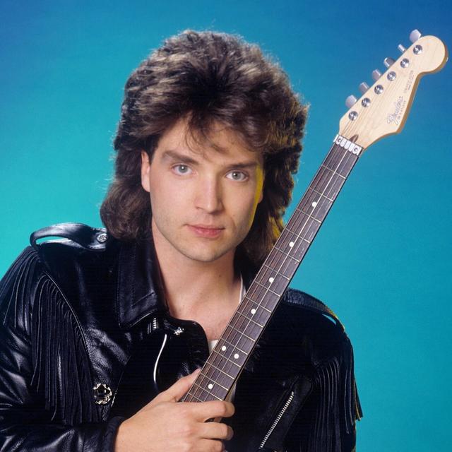 Right Here Waiting – Richard Marx - podcast episode cover
