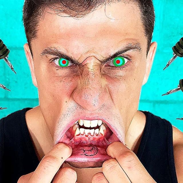 We met the CRAZIEST man on YouTube! Ft. Houston Jones - podcast episode cover