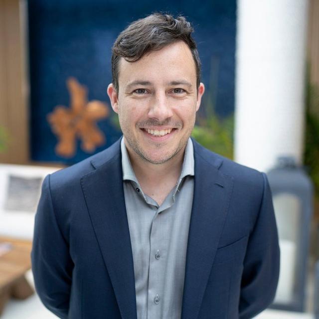 Mastering Multifamily: William Knapp on Scaling Investments and Navigating Market Shifts - podcast episode cover