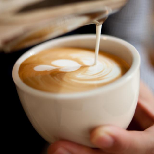 59 El café | El café: ¿solo o acompañado? - podcast episode cover
