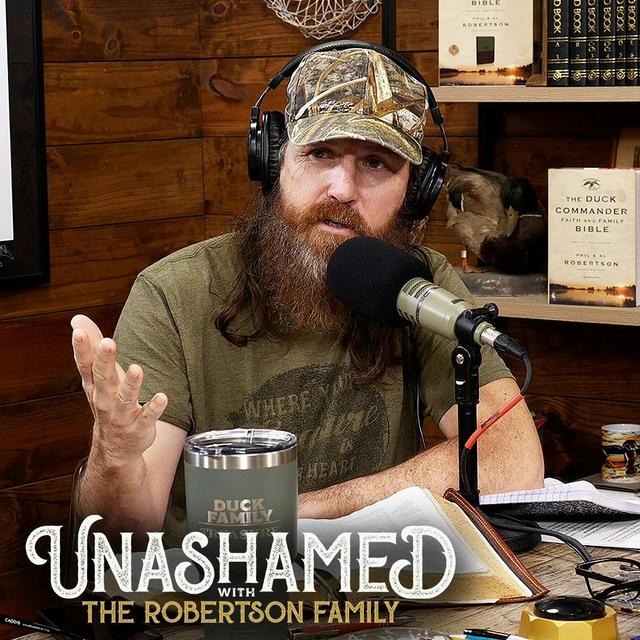 Ep 847 | Jase Leaves a Stranger Dumbfounded in the Grocery Store & Do Miracles Still Happen? - podcast episode cover
