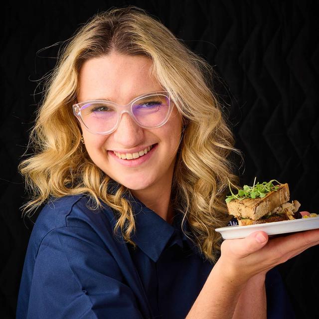 Tasting The Process: TikTok Foodie Sensation - Cassie Sharp - podcast episode cover