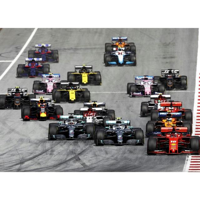 26: 10 Headlines That Will Dominate F1 2020 - podcast episode cover