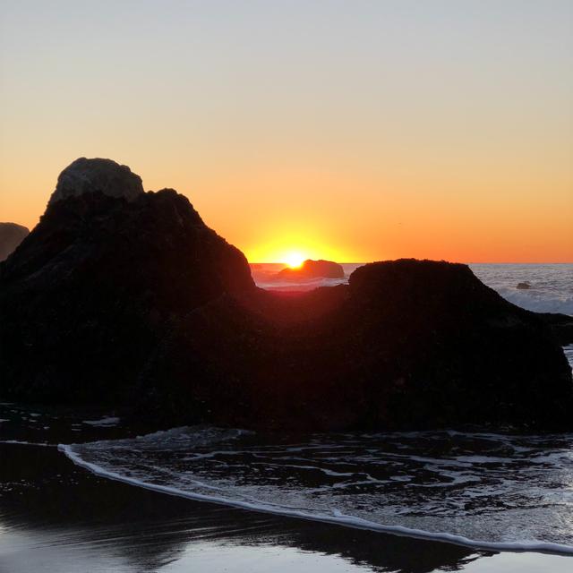 Ep. 4 - Ambient Sounds: Ocean Waves at Lands End, San Francisco, CA, USA - podcast episode cover