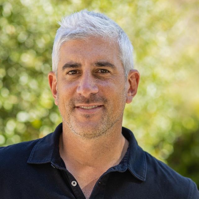 1,020: A Savvy Investor Cracks the Operator’s Code | Seth Wunder, CFO, Acorns - podcast episode cover