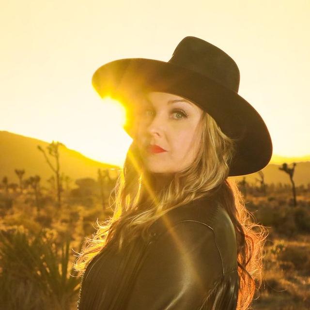 Sunny Sweeney - podcast episode cover