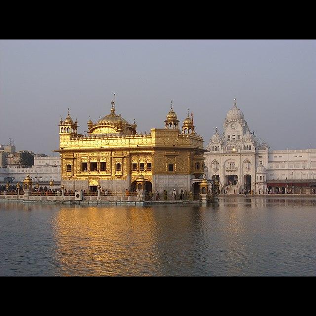 102 - The Harmandir Sahib of Amritsar and the Beginning of Sikhism - podcast episode cover