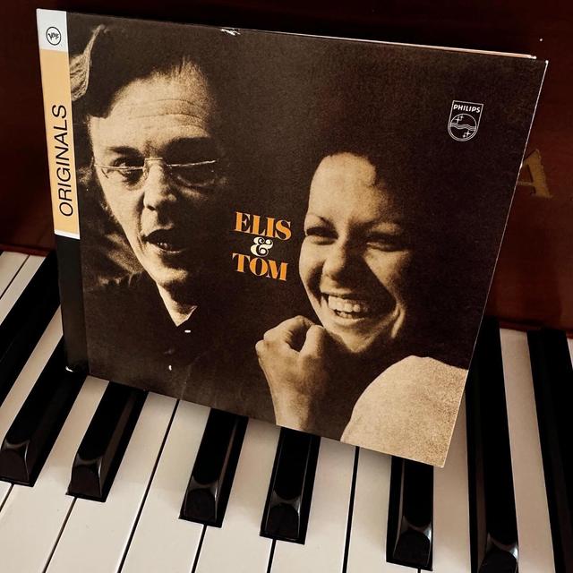 "Águas de Março (The Waters of March)" by Antônio Carlos Jobim & Elis Regina - podcast episode cover