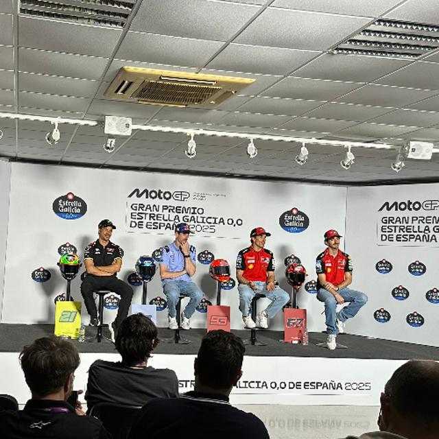 Paddock Notes: Jerez Thursday – Table for Three - podcast episode cover