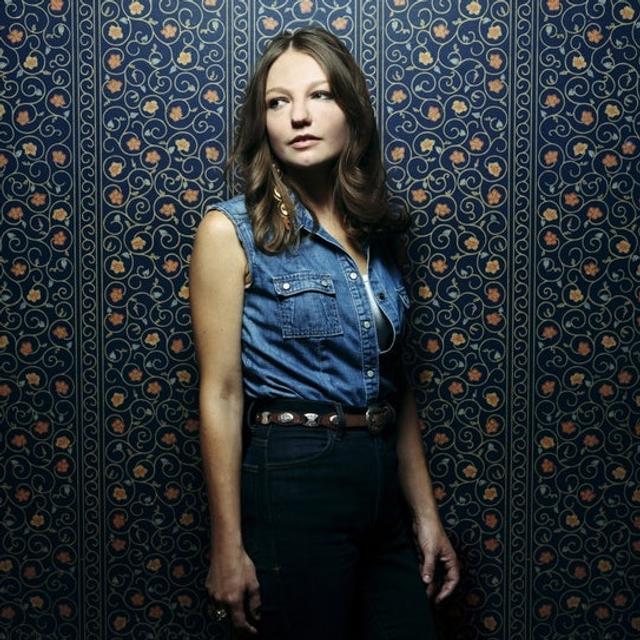 Kelsey Waldon and Foggy Mountain Breakdown - podcast episode cover