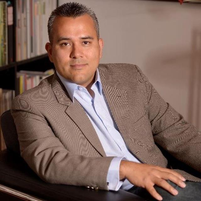 Reaching Your Target Audience with Mario Martinez Jr. - podcast episode cover
