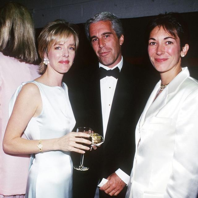 #334: Ghislaine Maxwell, Trump's Honeypot and The Erasing Of History With Ryan Dawson - podcast episode cover