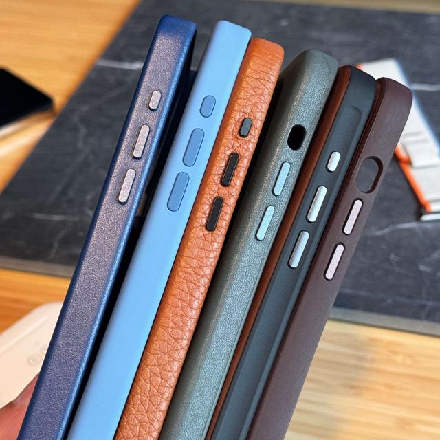 iPhone 15 Pro Gear for ProRes Video, iPhone Case Roundup, Future iPad mini and Air with OLED - podcast episode cover