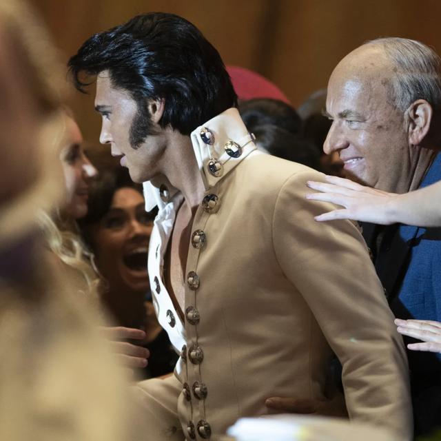 RE-RELEASE: Baz Luhrmann's Elvis (2022) - podcast episode cover