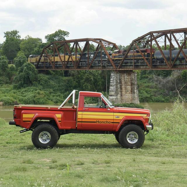 Daniel Van Doveren | Vigilante 4x4 - Restomodding Iconic Jeeps - podcast episode cover