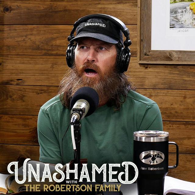 Ep 906 | Young Jase Was Confronted with Beer, Drugs, Adult Content & Saved by ‘Angels’ in the Woods - podcast episode cover