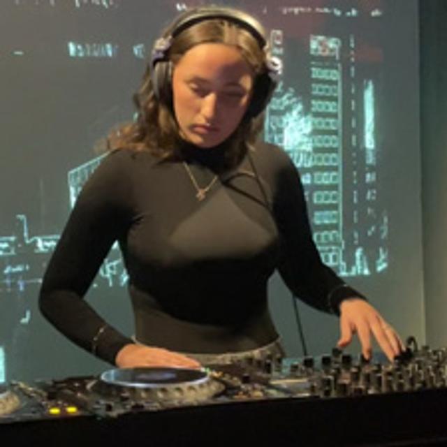 Angie Alfarez - Friday Techno Radio 031 - podcast episode cover