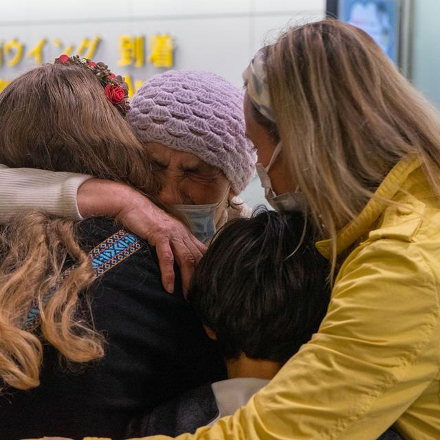 122: One month into war, a Ukrainian family reunites in Japan w/ Kanako Takahara - podcast episode cover