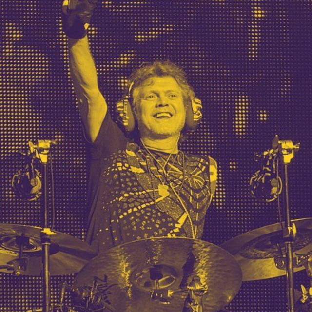 Episode 18 - Artist and Def Leopard Drummer - Rick Allen! - podcast episode cover