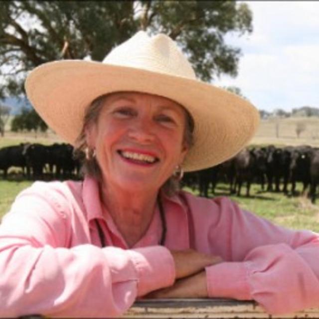 Episode 5 - Susie Chisholm - podcast episode cover