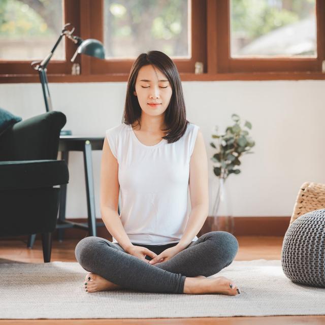 ➡️Say Bye To Worry With This Guided Meditation - podcast episode cover