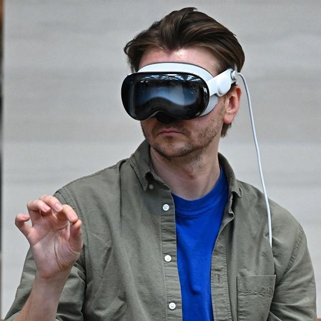 Forrester’s J.P. Gownder on Apple’s Vision Pro and Mixed Reality - podcast episode cover