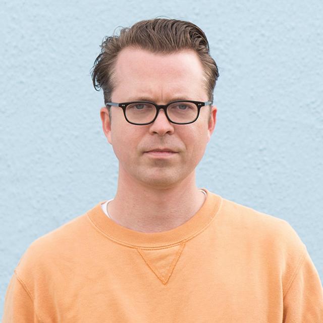Tom Vek's Sleevenote (and the joy of cover art) - podcast episode cover