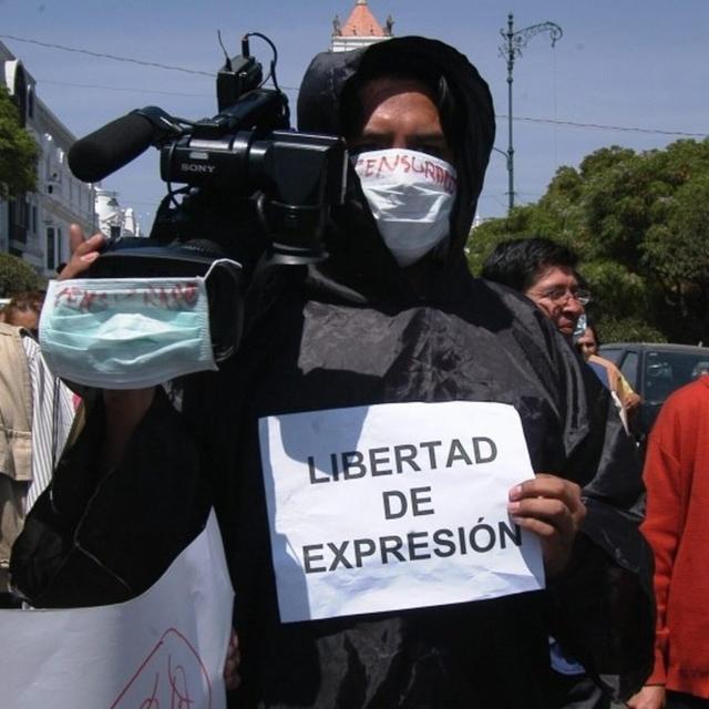 Cientos de medios de comunicación desaparecen por la pandemia en 2020 - podcast episode cover