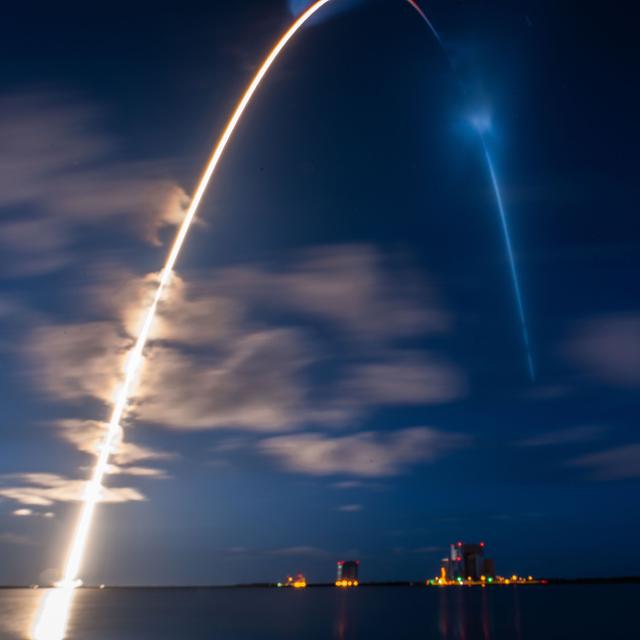 Cosmic Queries – Launching the Inspiration4 with Chris Mason & Sian Proctor - podcast episode cover