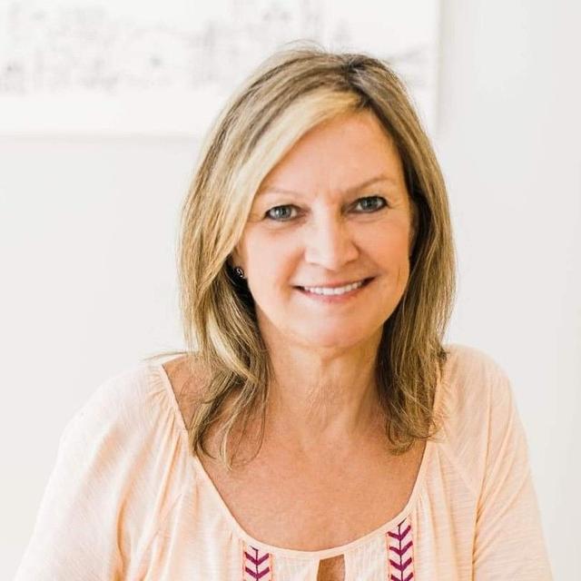 Darlena Moore: Former foster child from hurricane-ravaged Western North Carolina helps foster children pay for college - podcast episode cover