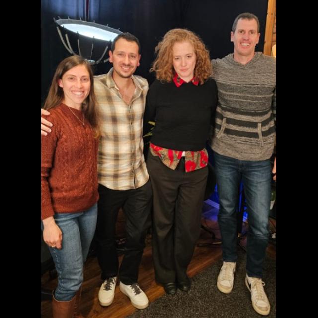 לגופו של עניין - שיחה מסקרנת על דימוי גוף - podcast episode cover