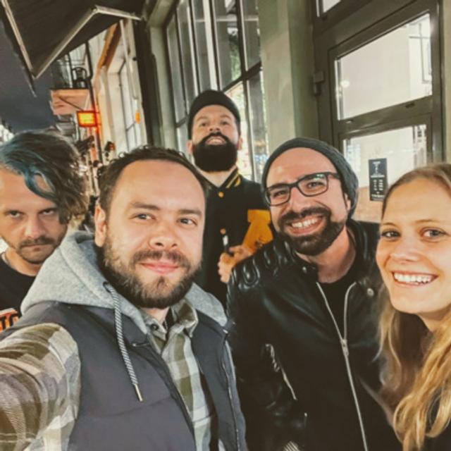 How to make friends in real life - podcast episode cover