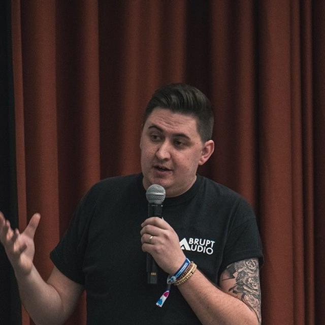 Why Chris Huskins thinks Podcasts are the Netflix of audio! - podcast episode cover