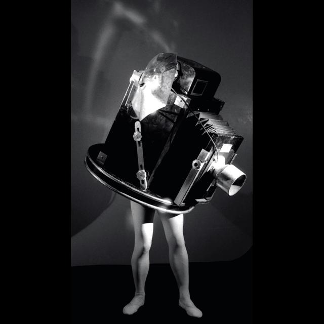 Holiday clips: Laurie Simmons - podcast episode cover