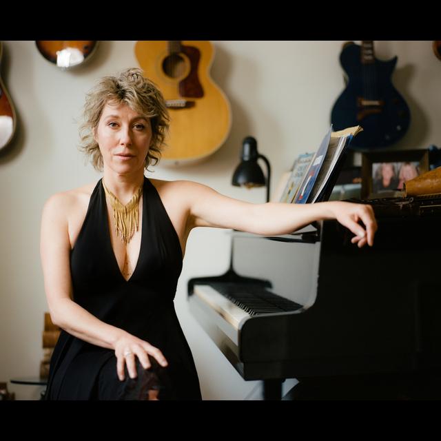 A Conversation with Martha Wainwright - podcast episode cover
