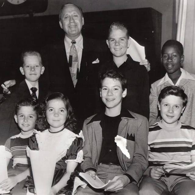 Jack Benny Podcast 1950-04-23 (730) The Beavers, PHAF 1950-04-23 Zanuck's Invitation, Jack Benny, 1940-04-28 (372) Buck Benny, Fred Allen 1940-04-24 (30) Guest Rochester - podcast episode cover