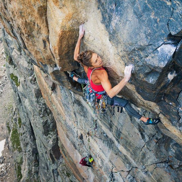 Follow-Up: Amity Warme — Sending ‘The Honeymoon Is Over’ in a Hailstorm, and Lessons From Another Season in Yosemite (Teaser) - podcast episode cover