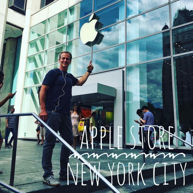 Tii 0447 - iOS 11.2 Beta 2 and iPhone X launch - podcast episode cover