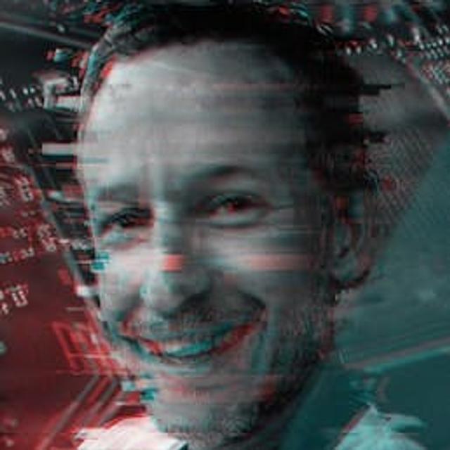 In Machines We Trust: A conversation with Geoffrey Hinton (Live) - podcast episode cover