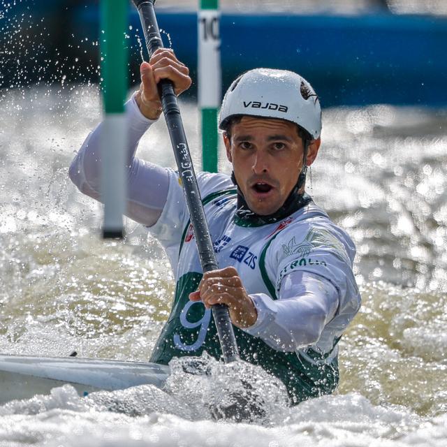 Australian kayak paddler Tim Anderson - podcast episode cover