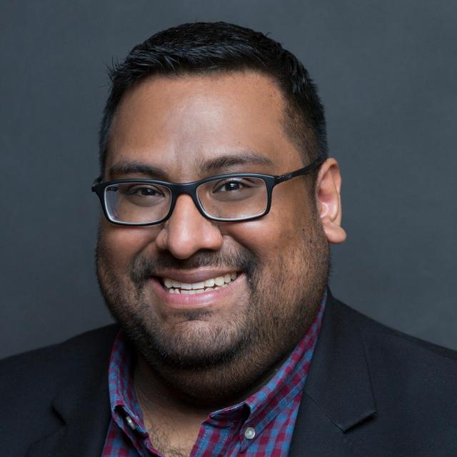 3 Fearless Questions with Luis Martinez - podcast episode cover