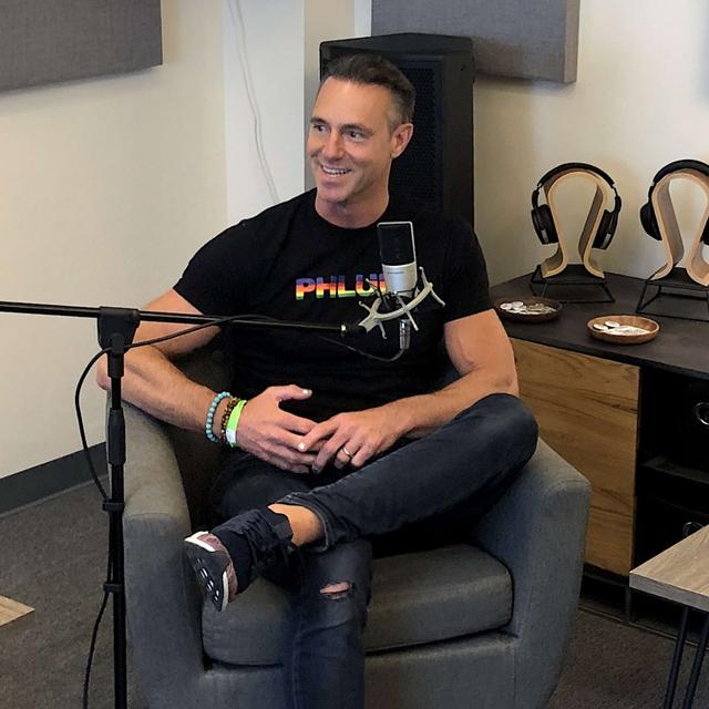 Rob Smith of The Phluid Project - The Balance of Gender-Free Shopping - podcast episode cover