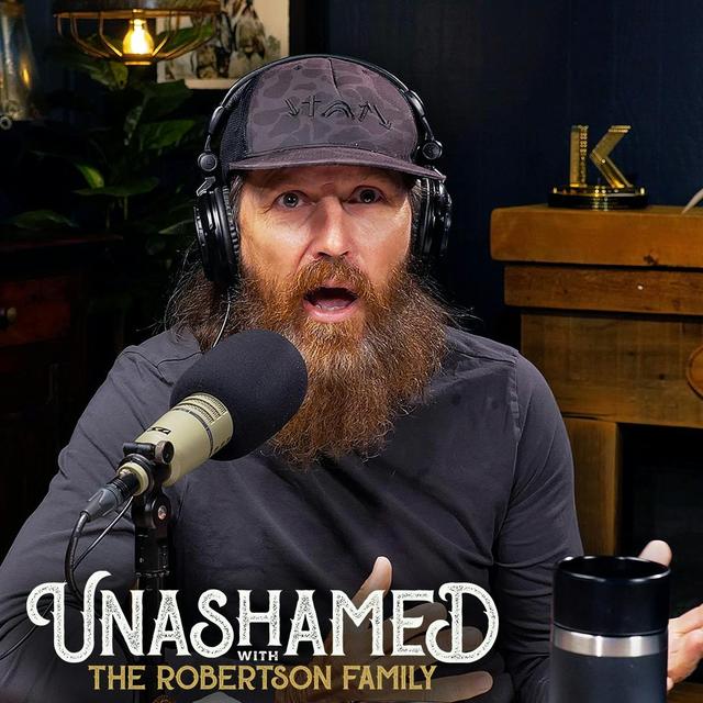 Ep 1118 | Jase Gets Bumped on Live TV & Phil’s Unreleased Recording Brings the Family to Tears - podcast episode cover