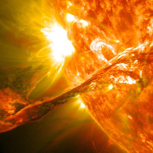 Alternative Aliens with Andy Weir and David Grinspoon - podcast episode cover