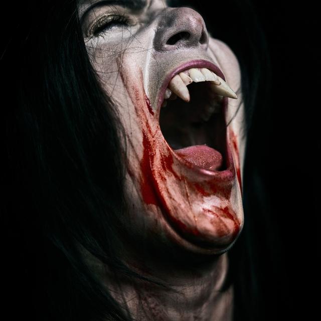 Vampiros - parte 2 - podcast episode cover