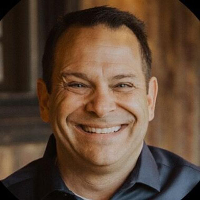 Don't Bench Yourself with Kent Evans, author, speaker, and Executive Director of Manhood Journey - podcast episode cover
