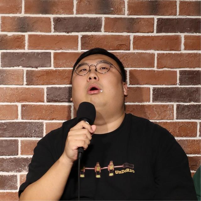 我承认我扛不住了 - podcast episode cover